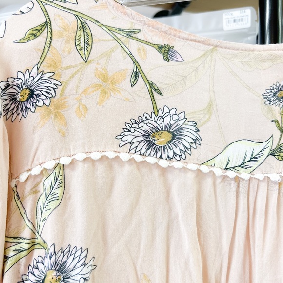 JAASE Floral Blouse - Picture 5 of 6